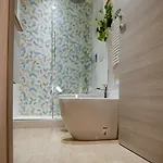 Apartment Fiora 7 House - Arte Fiera E Centro - Whole House Near Arte Fiera & Center Bologna