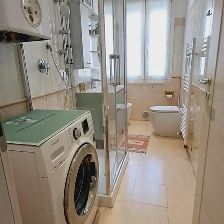 Fiora 7 House - Intera Casa Con Due Bagni - Whole House With Two Bathrooms * Bologna
