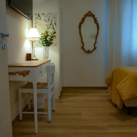 Fiora 7 House - Arte Fiera E Centro - Whole House Near Arte Fiera & Center Appartement