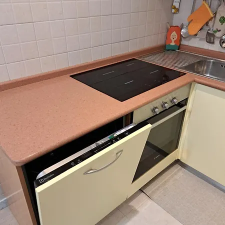 Fiora 7 House Apartment