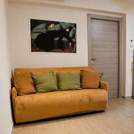 Fiora 7 House - Arte Fiera E Centro - Whole House Near Arte Fiera & Center Apartment *