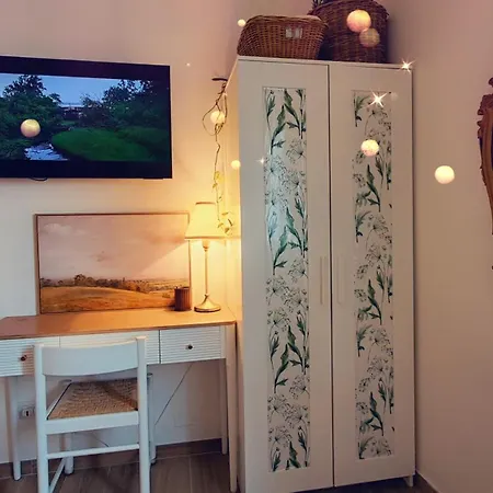 Fiora 7 House - Arte Fiera E Centro - Whole House Near Arte Fiera & Center 아파트 볼로냐